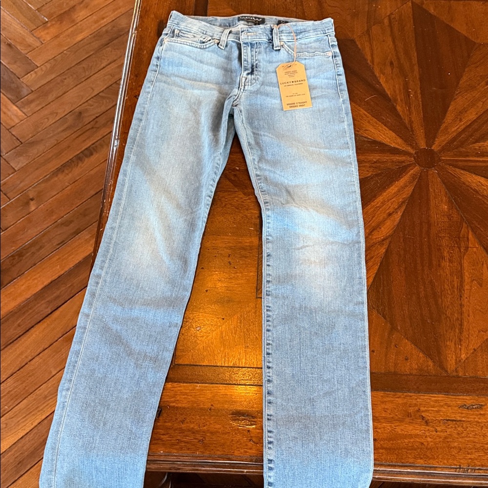 Lucky Brand Women's Light Blue Straight Leg Jeans - Picture 2 of 3